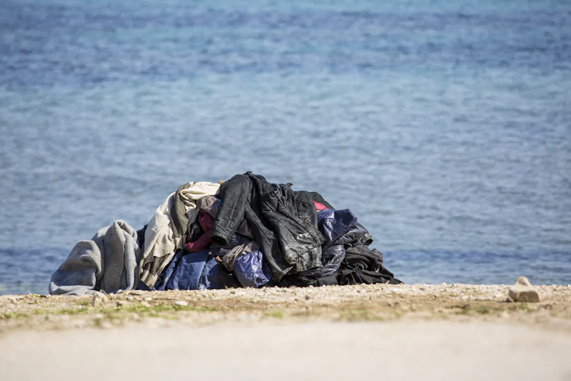 boat refugee foundation web 012