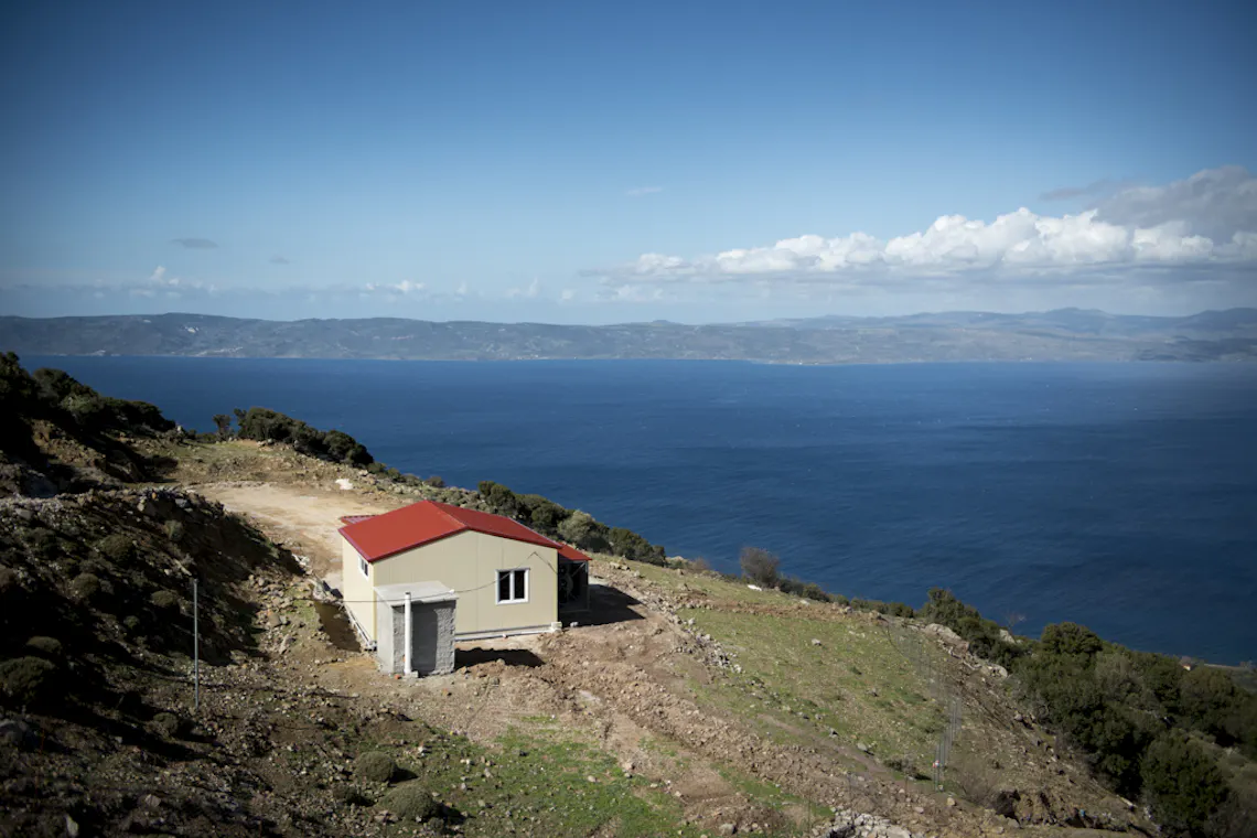 boat refugee foundation web 001