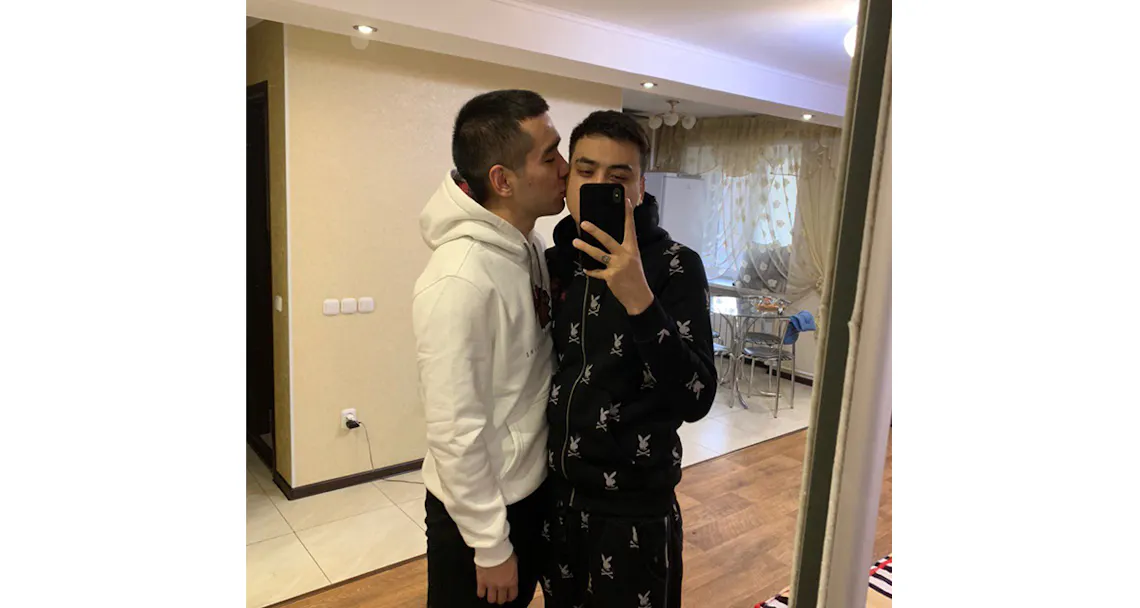 coming out kasachstan fliesstext