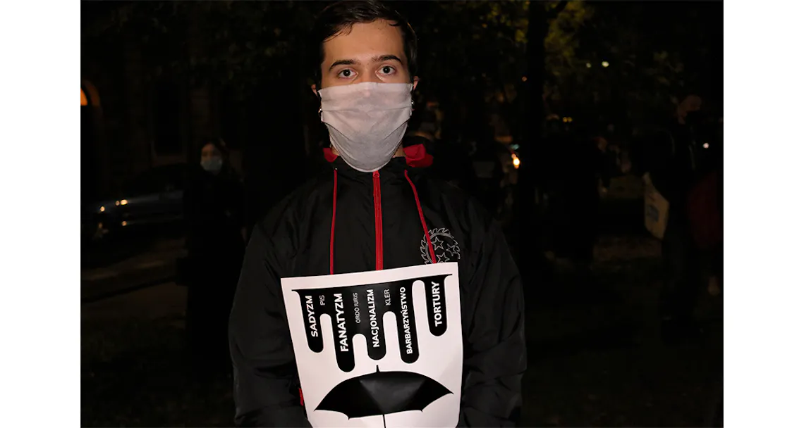 reportage proteste abtreibungsverbot polen galerie 7 mikołaj vor pis buero